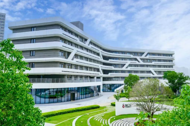 南京金地未来学校校园.jpg