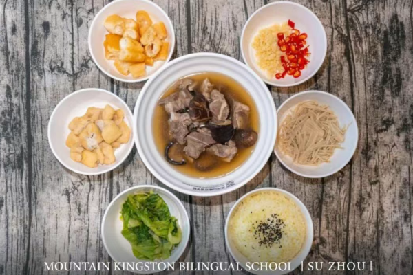 苏州山峰双语学校食堂美食.jpg