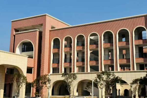 苏州中加枫华学校新建教学楼.jpg