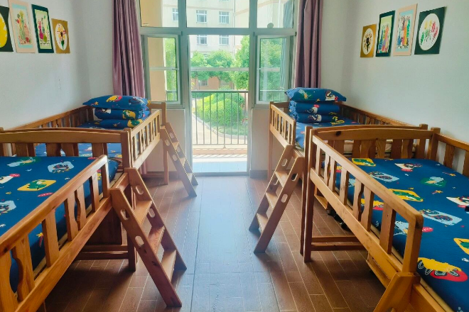 苏州中加枫华学校小学宿舍.jpg